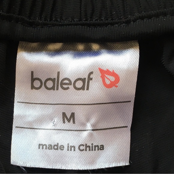 Baleaf Flyleaf Mid Rise Lightweight Joggers Sz M - Picture 5 of 5